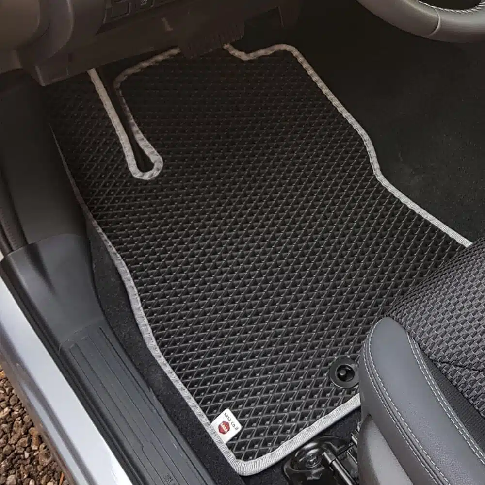 שטיחים לרכב תואם מקור SUBARU FORESTER